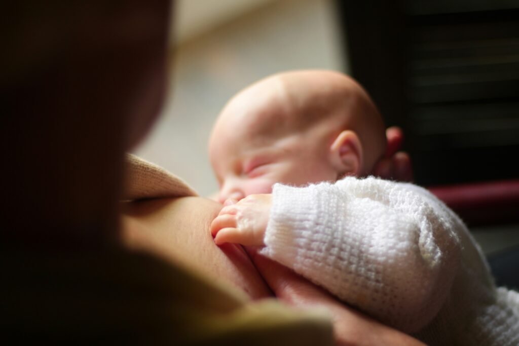 Why Is My Breast Milk Watery? Essential Facts, Causes & When to Seek Help guide to breast milk composition, color changes, breastfeeding patterns, and infant feeding concerns.