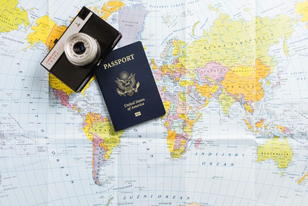 US Passport Photo Tool Free Create a 2×2 Photo showing photo resizing, 2×2 cropping, proper framing, and passport photo formatting.