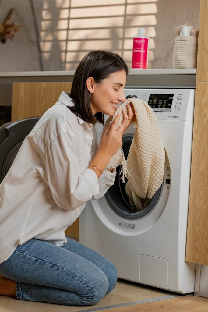 How to Get Smell Out of Clothes Complete Fabric Odor Guide guide to clothing odor removal, deodorizing, fabric care, washing methods, and laundry freshness.