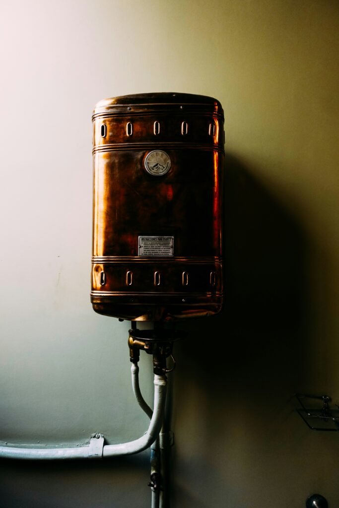 How Long Does a Water Heater Take to Heat Up? Critical Factors & Heating Times guide to heating cycles, tank size, energy source, recovery time, and water heater efficiency.