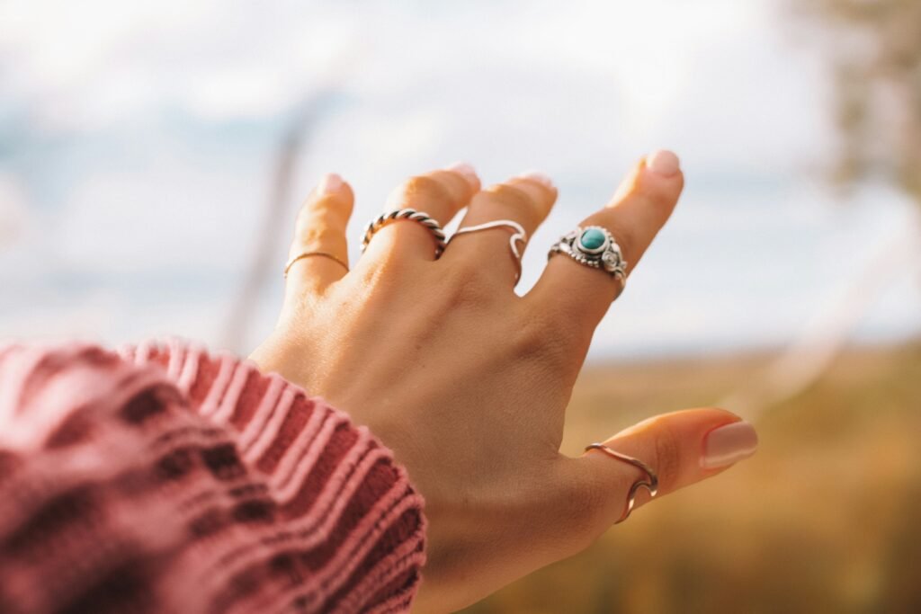 Why Does Copper Turn Your Skin Green? covering copper reactions, oxidation, moisture, skin contact, jewelry care, and green discoloration.
