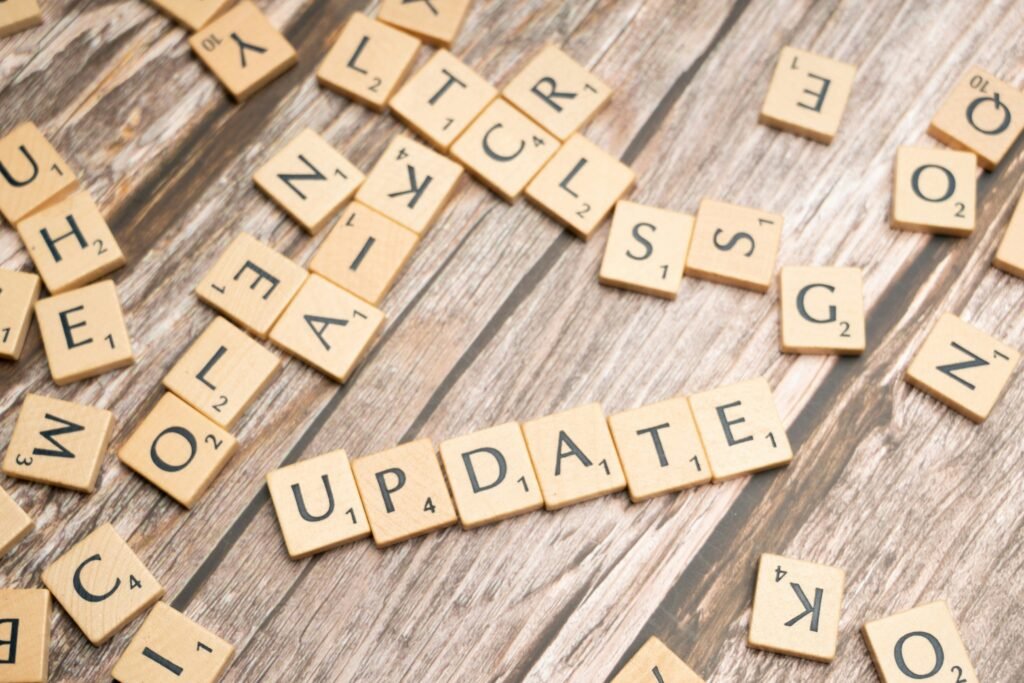 Updates Were Rejected Because the Tip of Your Current Branch Is Behind: Easy Fix & Troubleshooting Guide showing Git branch updates, rejected pushes, pull commands, and conflict fixes.