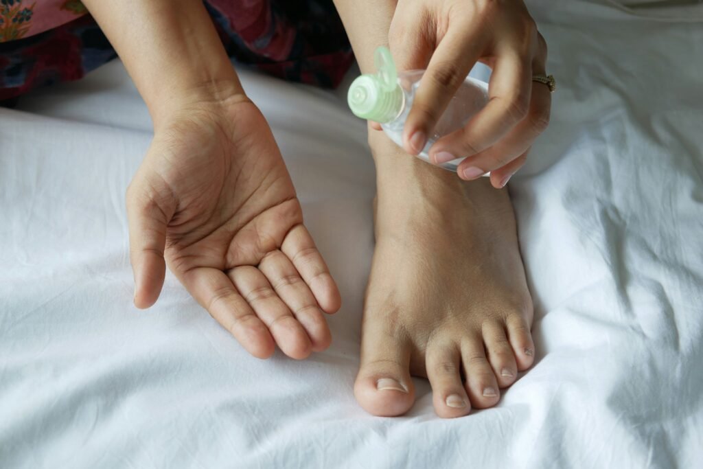 How to Get a Splinter Out of Foot Safely: Complete Relief Guide showing gentle splinter removal, foot cleaning, wound care, and safety tips.